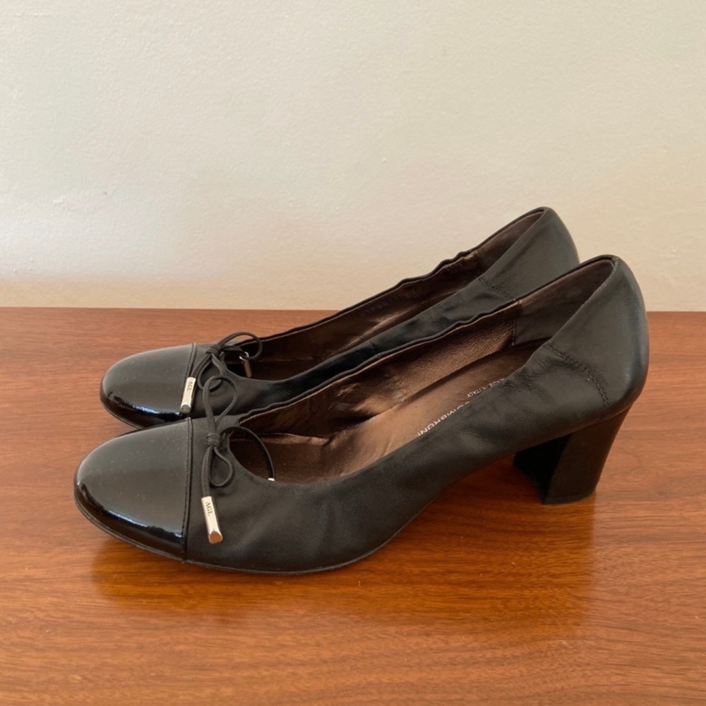 AGL Leather Bow Accent Pumps